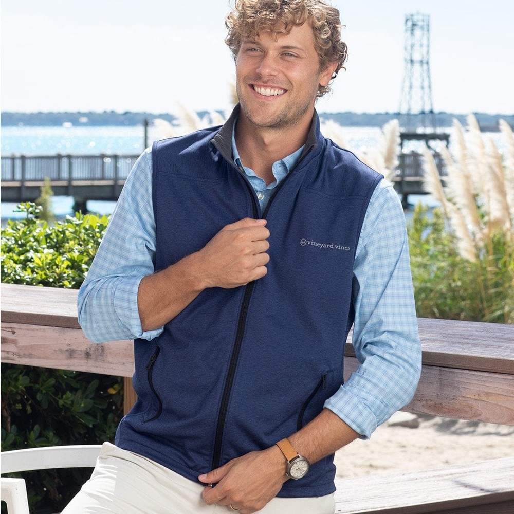 Vineyard Vines Men’s Shep Vest – Medium – Navy – Nashville Logo – EUC